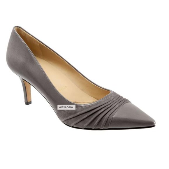 Trotters Alexandra Pump Heel - Picture 10 of 10